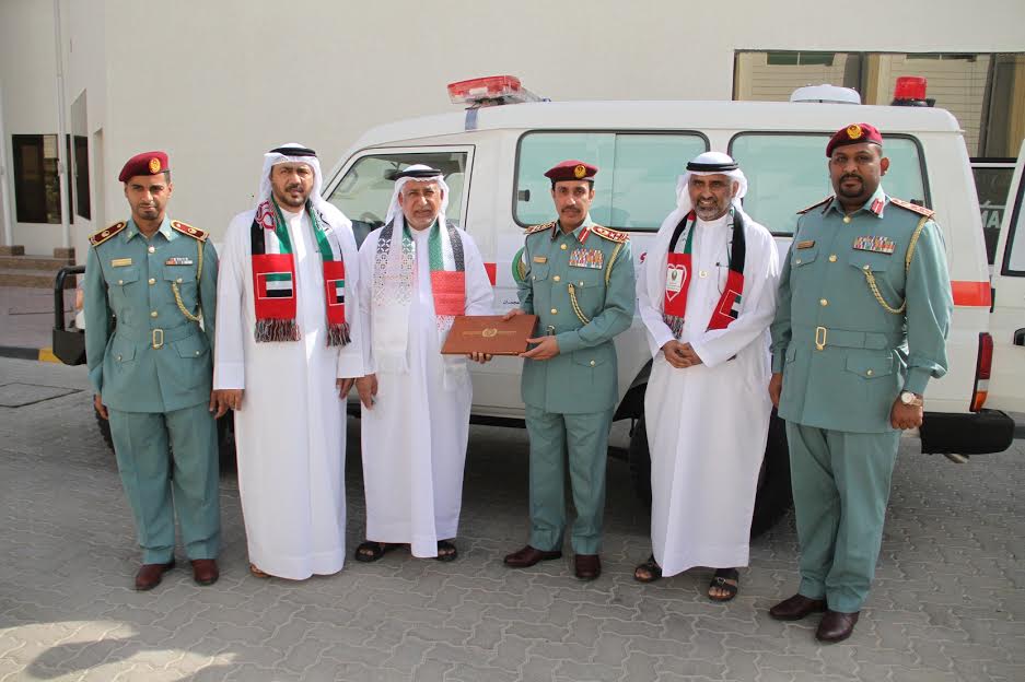 Ajman Police Commander-in-Chief receives advanced vehicle designed to face disasters  